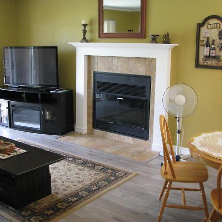 Arkadia Condo Magog Екстериор снимка